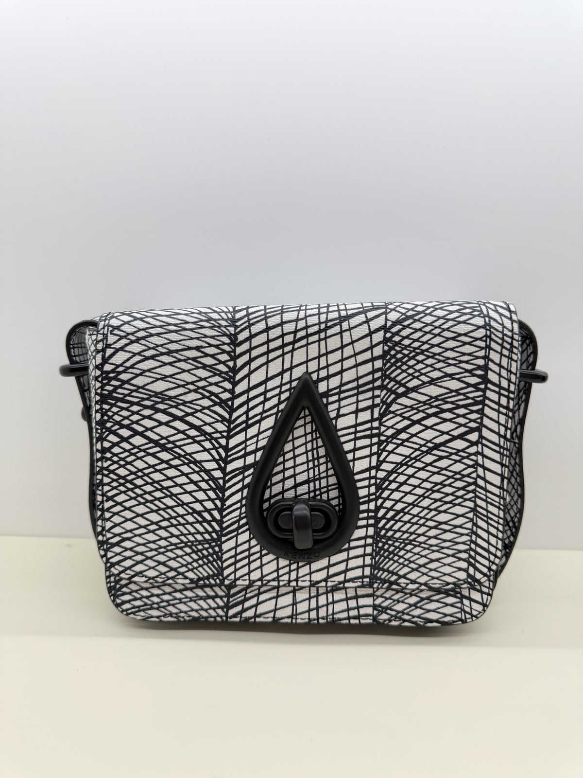 Kenzo White/Black Printed Leather Raindrop Shoulder Bag