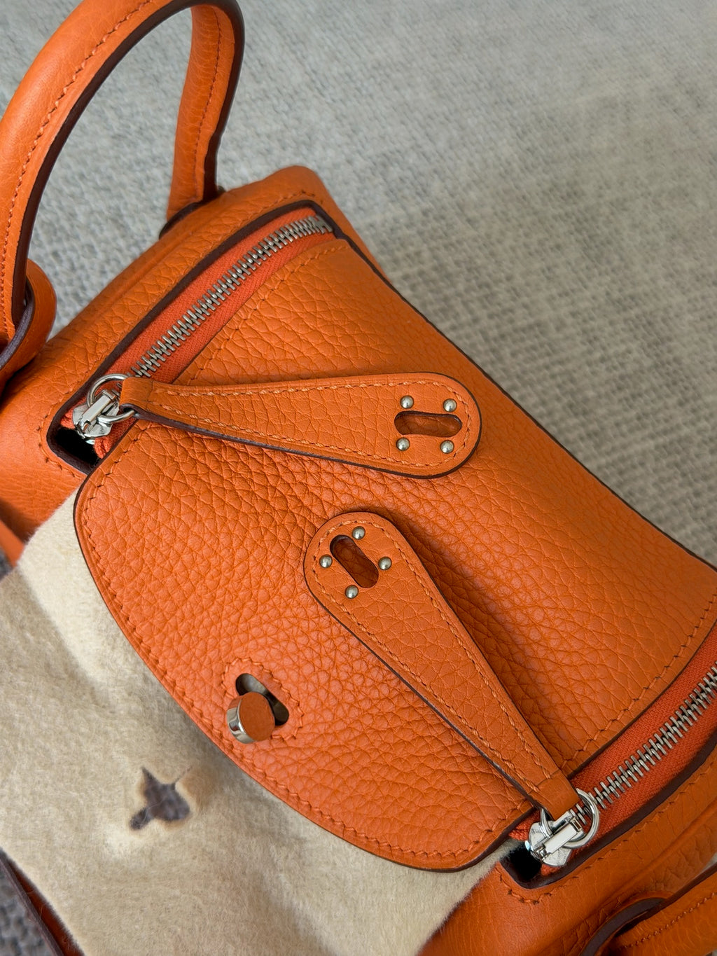 Hermes Taurillon Clemence Mini Lindy 20 Orange Minium