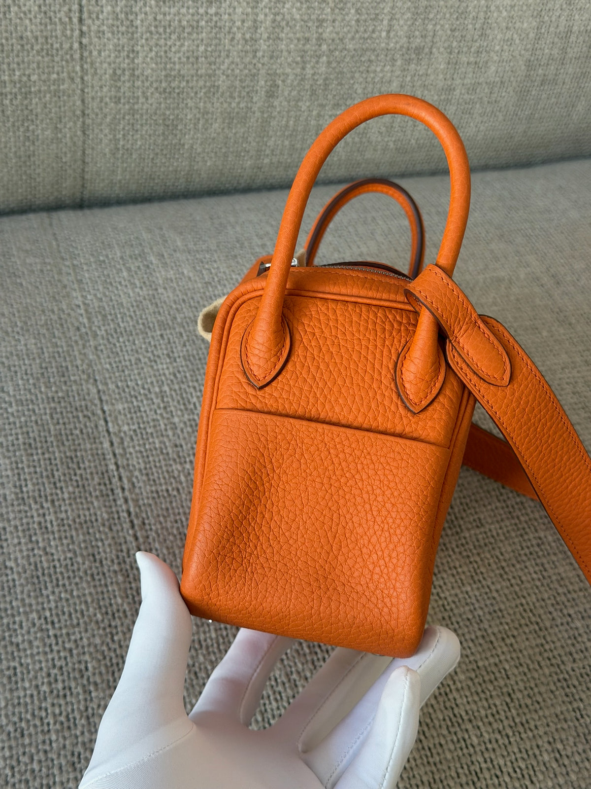 Hermes Taurillon Clemence Mini Lindy 20 Orange Minium