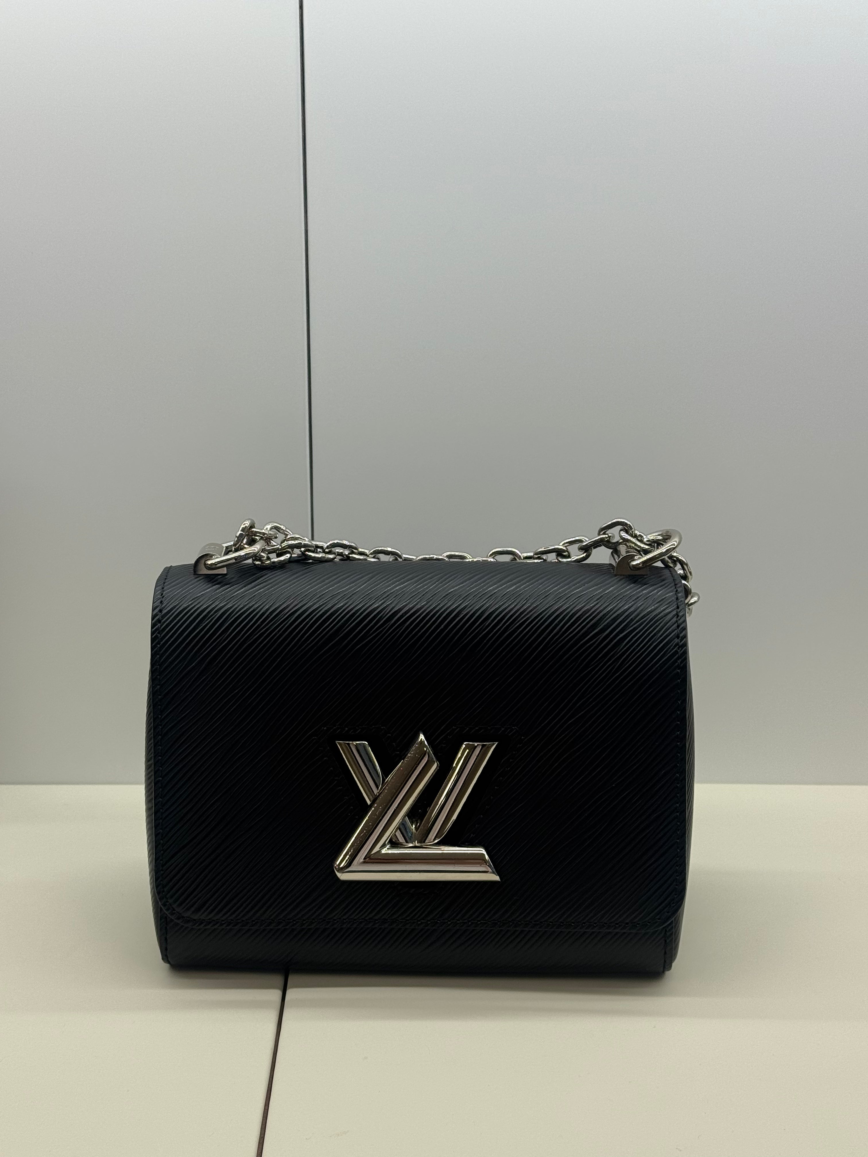 Louis Vuitton Epi Twist Shoulder Bag MM Black