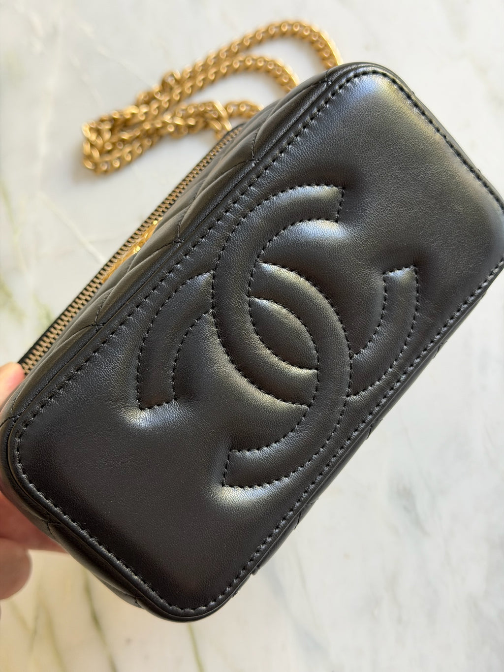 Chanel Vanity w/chain, black gold
