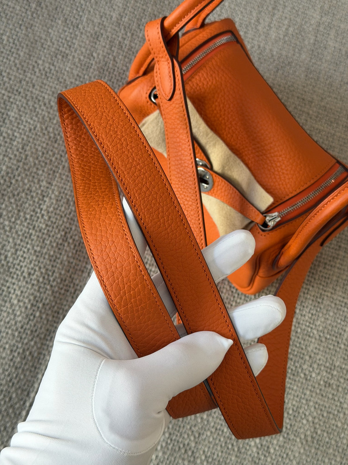 Hermes Taurillon Clemence Mini Lindy 20 Orange Minium