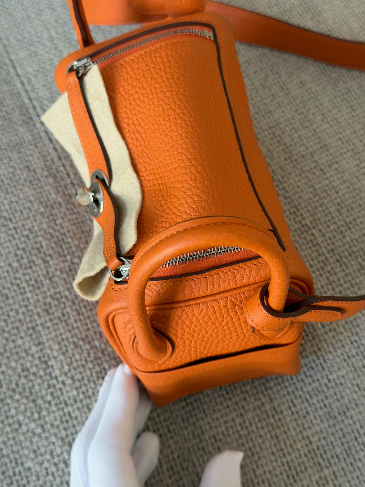 Hermes Taurillon Clemence Mini Lindy 20 Orange Minium