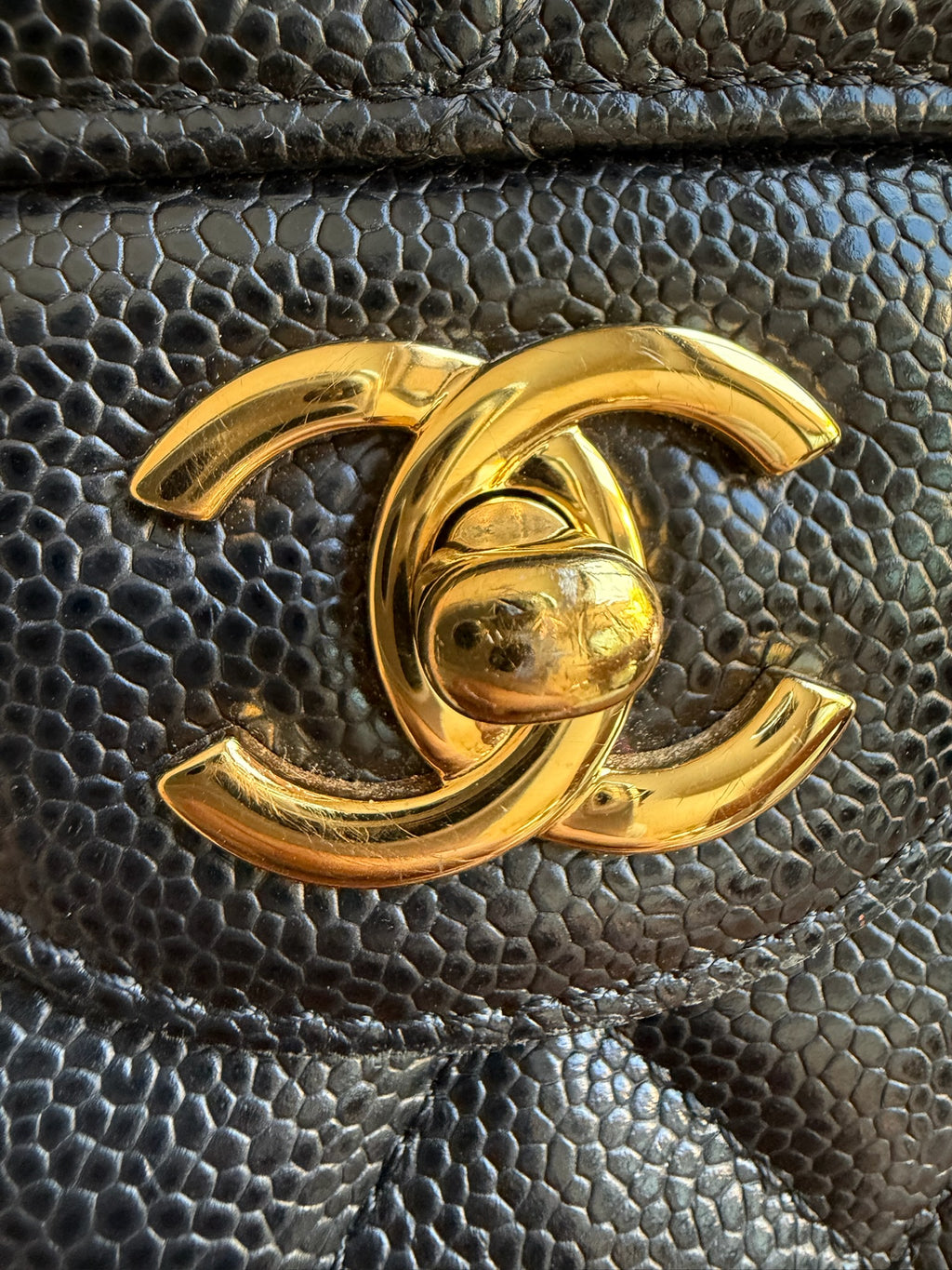 Chanel Classic Flap Bag Maxi Black Caviar